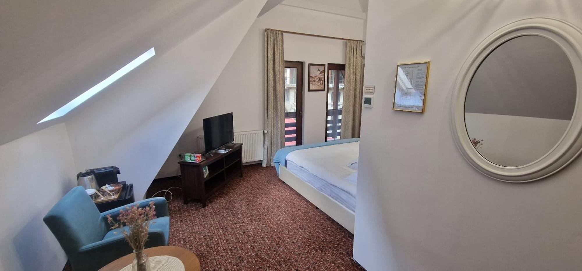 Opus Villa Sinaia Kültér fotó A room at the hotel